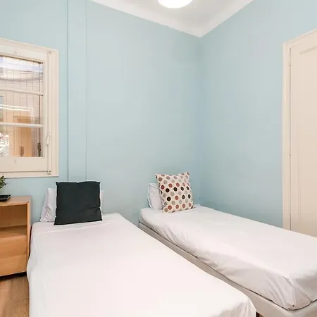 アパート Spacious Sant Antoni 3mins To Metro バルセロナ