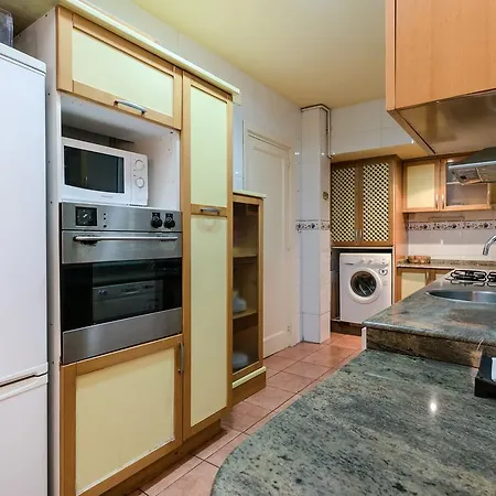 Spacious Sant Antoni 3mins To Metro アパート