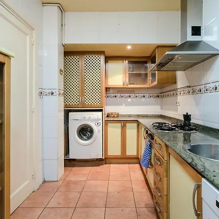 Spacious Sant Antoni 3mins To Metro アパート